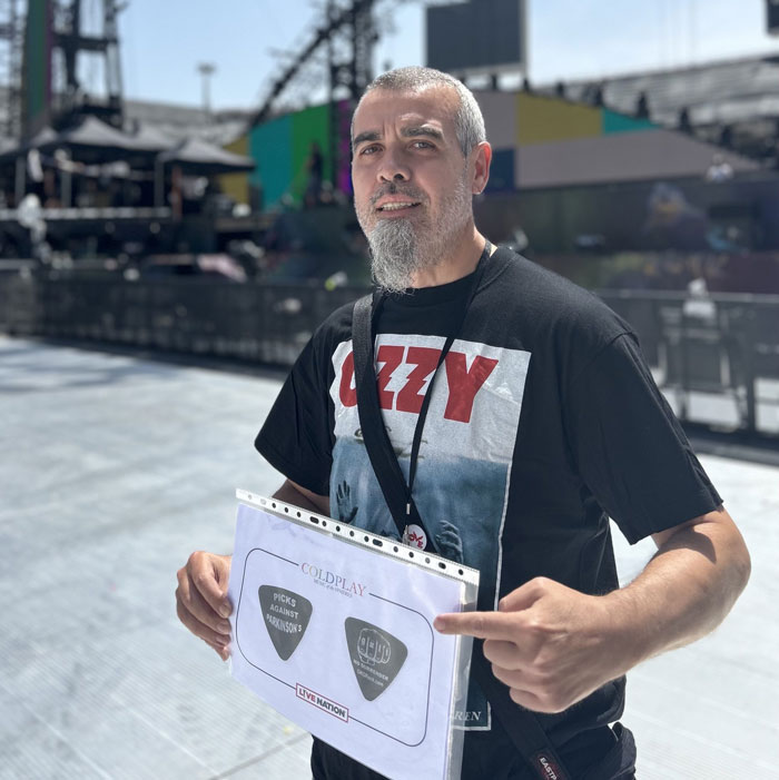 Asociación Púas de Guitarra Contra el Parkinson - Guti 